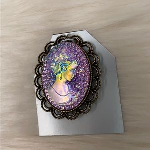 Ladies Brooch. Brand NEW!